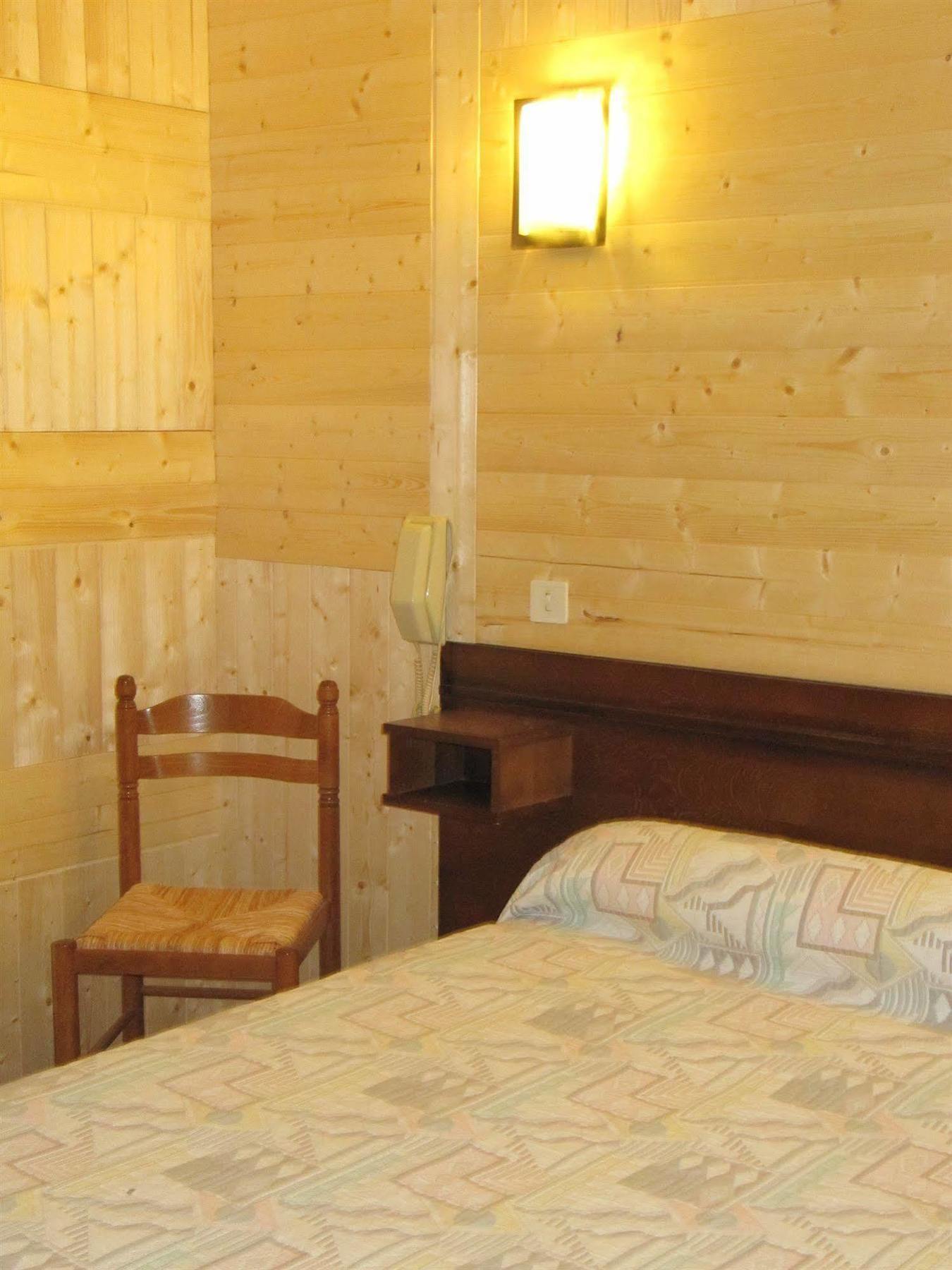 Hotel Des Rochers มาร์เวโจส์ ภายนอก รูปภาพ